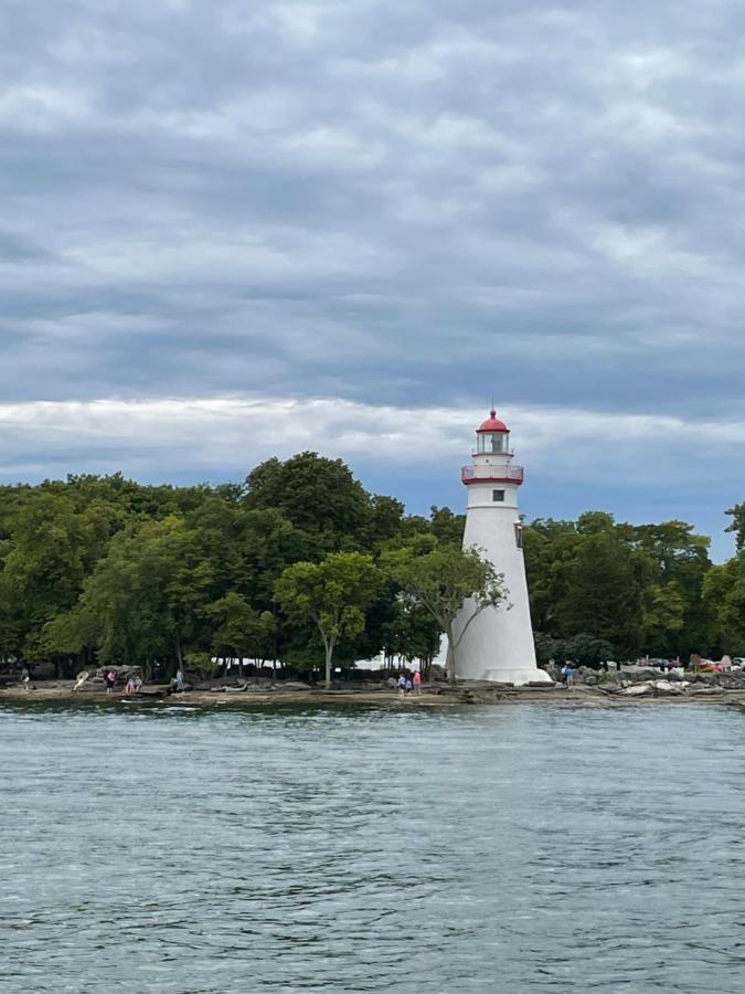 Lake Point Motel Marblehead Eksteriør billede